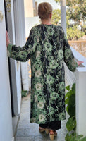 Bettina - vändbar kimono i rasgulla #3 - BETTY & UMA UPCYCLED COLLECTION