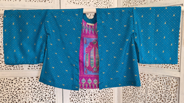 Uma kimono topp #1  - one size, passar S - L - Betty & Uma Upcycled Collection - 20% rabatt - fläckar på ärm - se bild