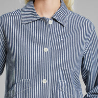 Dedicated Jacket Stiby Stripe in Blue - storlek Small åter i lager under vecka 20!