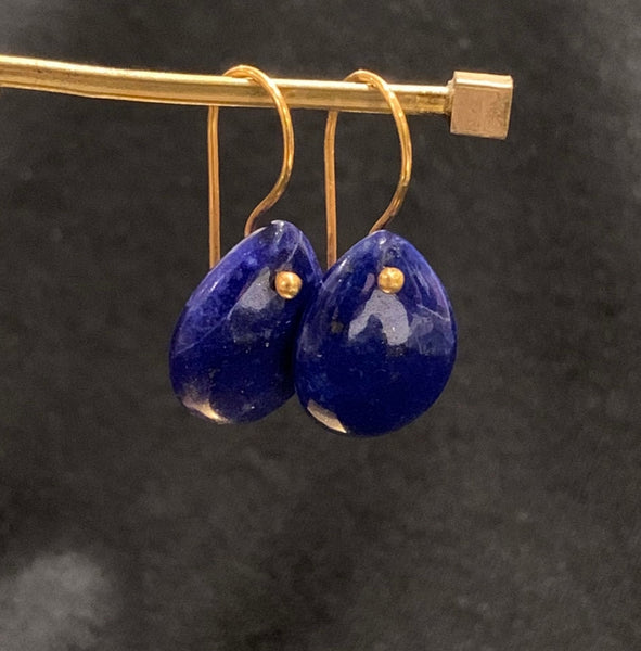 Droppe - örhängen i lapis lazulit - Uma Collection