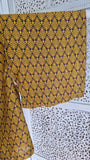 Uma kimono topp #30 - one size, passar S - XL - Betty & Uma Upcycled Collection - OBS svaghet i tyget höger axel bak, se bild.