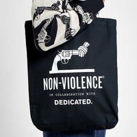 Tote Bag Torekov The Knotted Gun Black