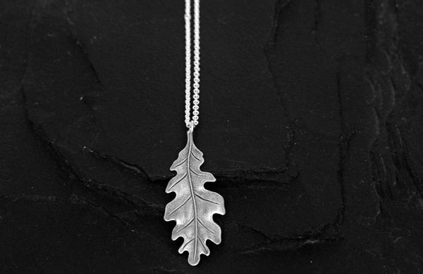 Bohemia Oakleaf Necklace in Silver Pleated Brass