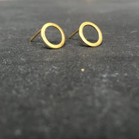 Bohemia Pi Studs i Mässing - 30% REA