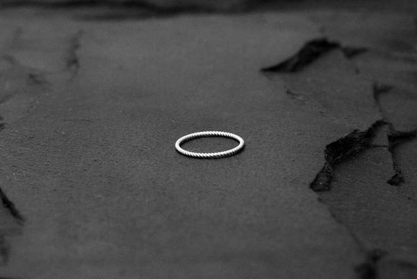 Bohemia Thin Twisted Figertip Ring Sterling Silver