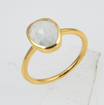 Ring med oval månssten  - Betty & Uma Collection